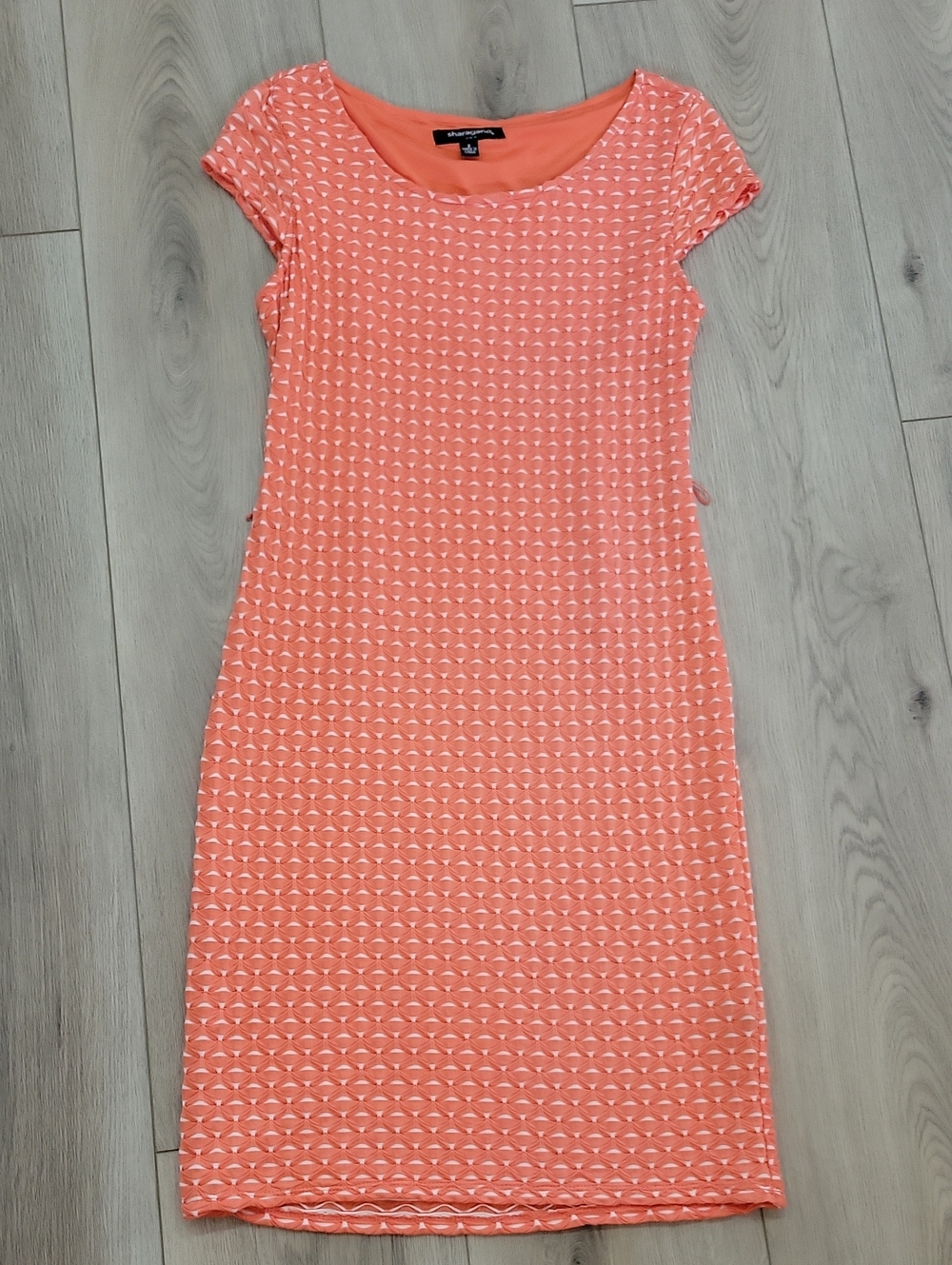 Sharagano Coral Textured Cap-Sleeve Midi Dress